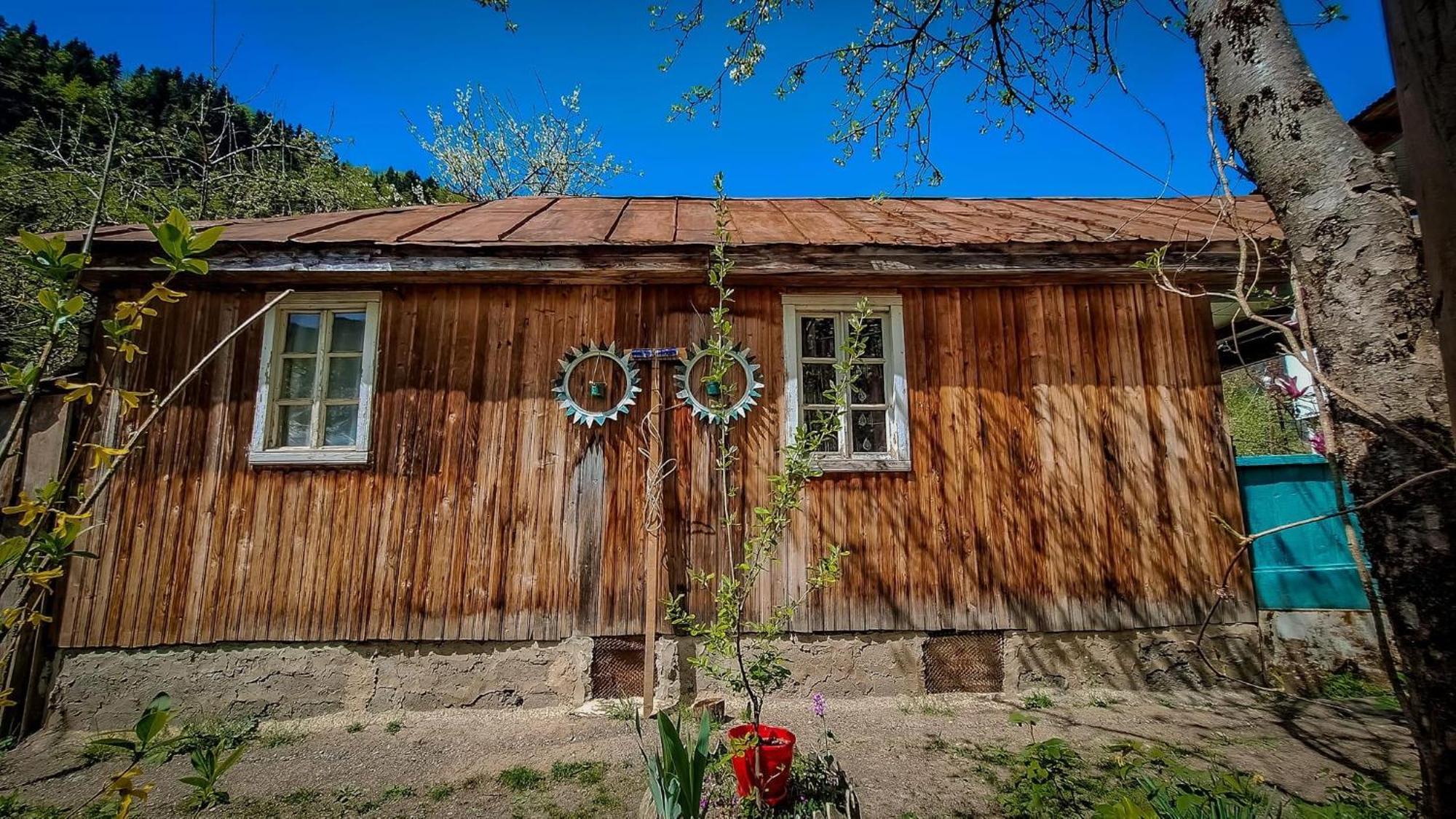 Guest House "Svaneti" Lentekhi المظهر الخارجي الصورة