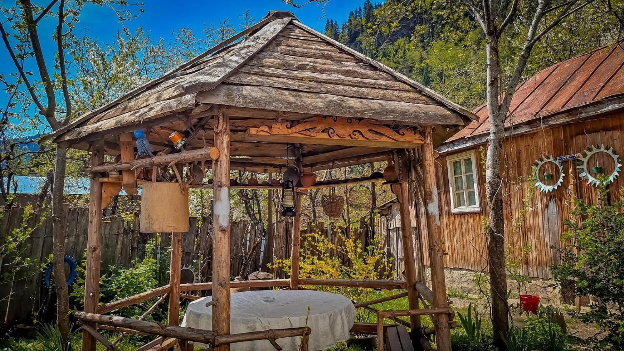 Guest House "Svaneti" Lentekhi المظهر الخارجي الصورة